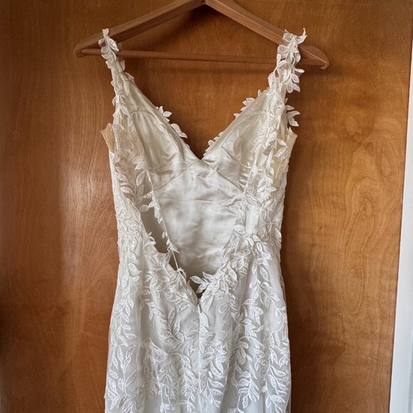 Willowby by Watters Bahati Wedding Dress - Picture 10 of 16